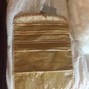 Jewelry organizing closet hanger